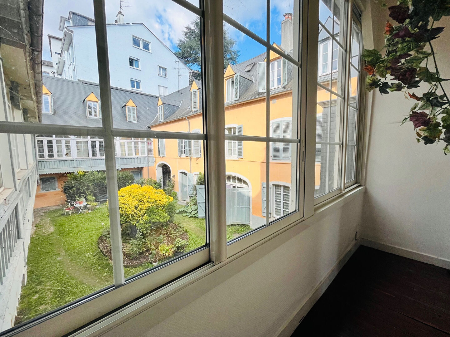 Appartement 2 pièces 62 m² · à Pau · 62 m² · 124 000 €